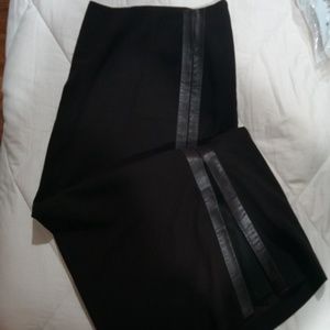 Vintage dana Buchman leather trim size 2 skirt